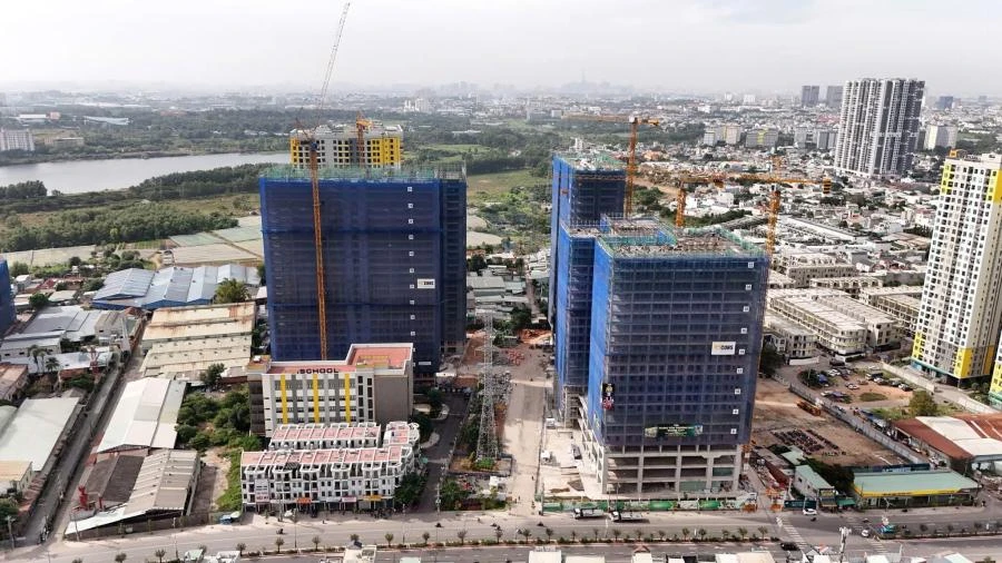 Tiến độ xây dựng tháp Green Emeral và Tháp <yoastmark class=